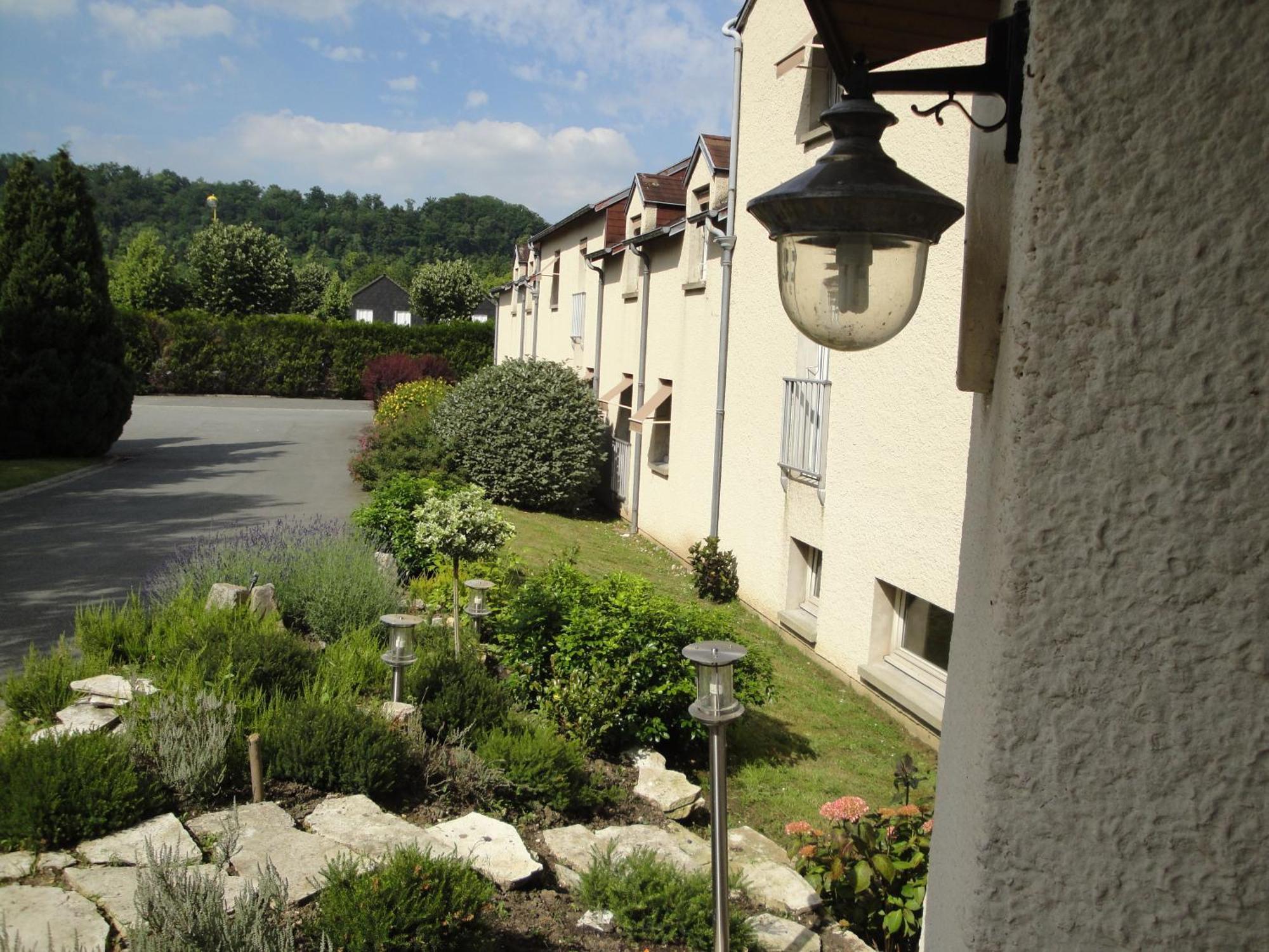 Hotel Le Drakkar Pont-Audemer Bagian luar foto