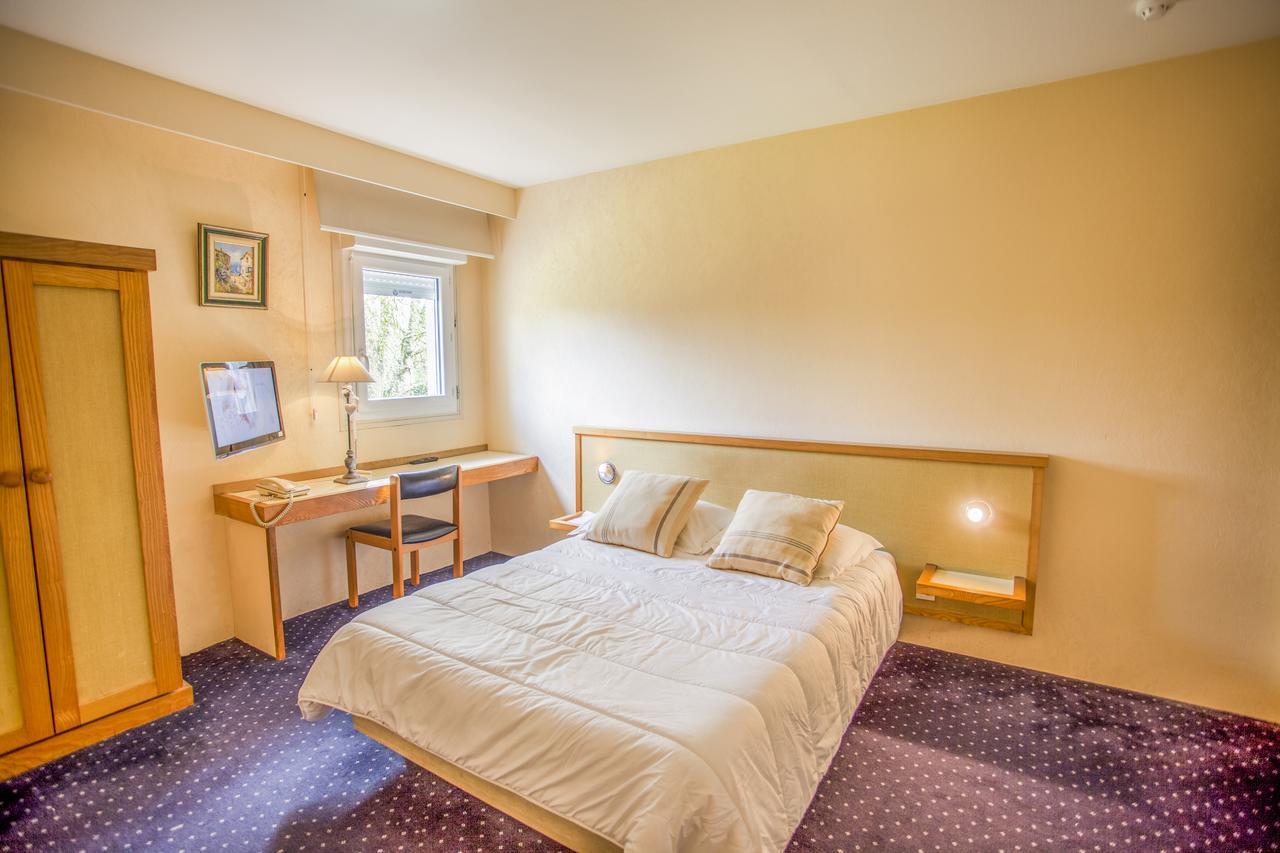 Hotel Le Drakkar Pont-Audemer Bagian luar foto